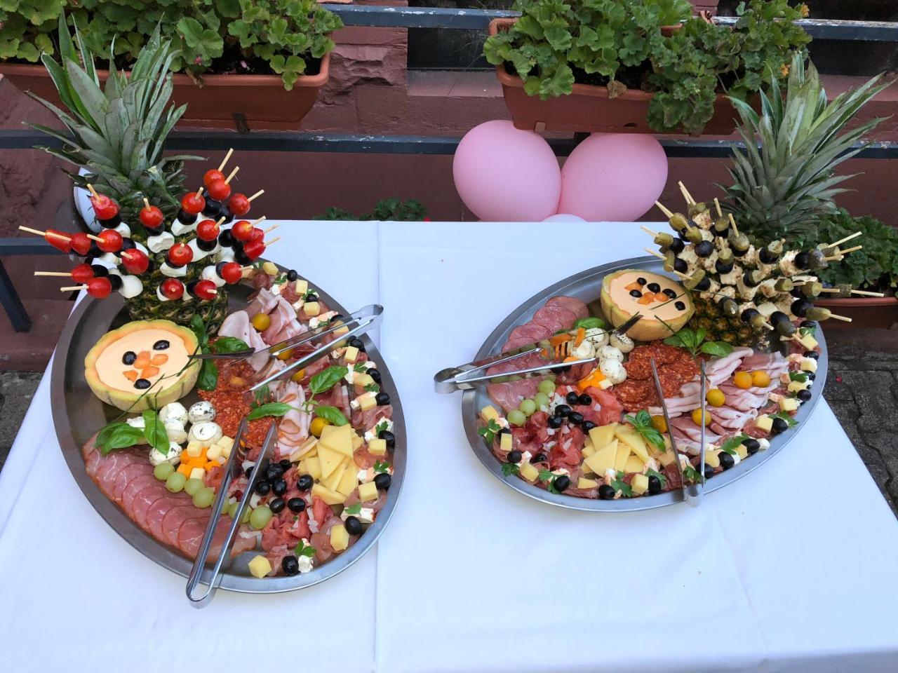 Hotel Restaurant Balkan Trier Buitenkant foto